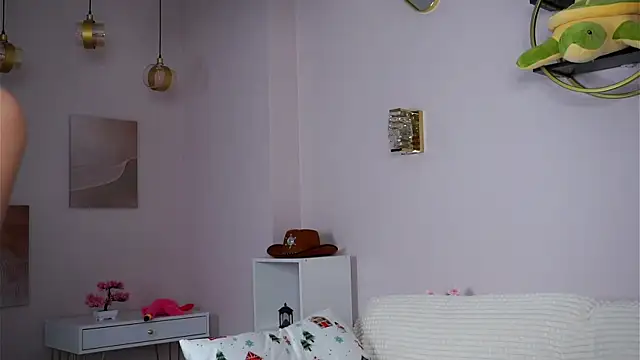 SunnivaCovil Live XXX-chat