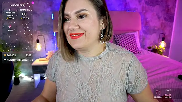 KiraRoxx Chat XXX in diretta