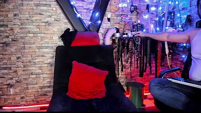 Liltildeman_moon – Naživo XXX chat