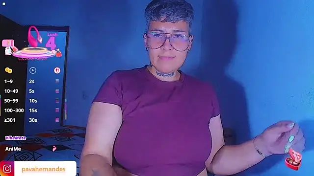 Yessi_rousse: онлайн-секс-чат