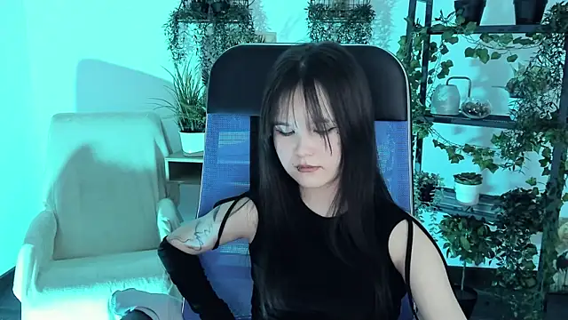 ElainebenessのライブXXXチャット