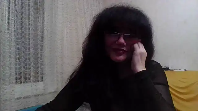 Show modela SilviaSky51 na web-kameri