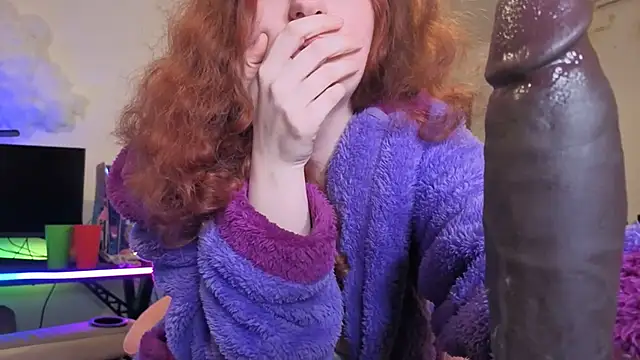 ENGLISHEMILY_69: онлайн-секс-чат