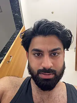 hottestboy03 Adlı Modelin Canlı XXX Sohbeti