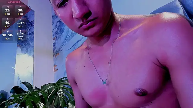 oliver_mr_ Adlı Modelin Canlı XXX Sohbeti