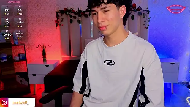 kaelwolf_tay Adlı Modelin Canlı XXX Sohbeti