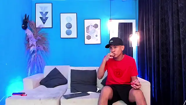 KingOfHeavens_2 在線直播表演