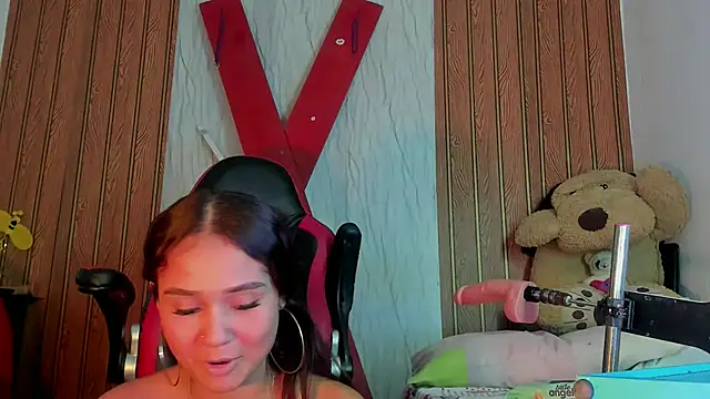 MarianaManzur: онлайн-секс-чат