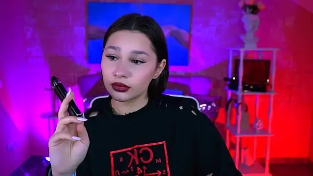 KimClarks_ – Naživo XXX chat