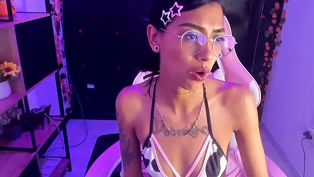 KarlaSlutSkinny__ – Live XXX-chat