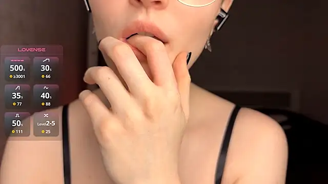 FakeLamb Chat XXX live