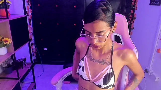 Chat XXX Live KarlaSlutSkinny__