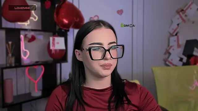 mira_vibe Adlı Modelin Canlı XXX Sohbeti