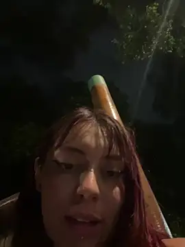 CamiTeaseX_: απευθείας συνομιλία ΧΧΧ