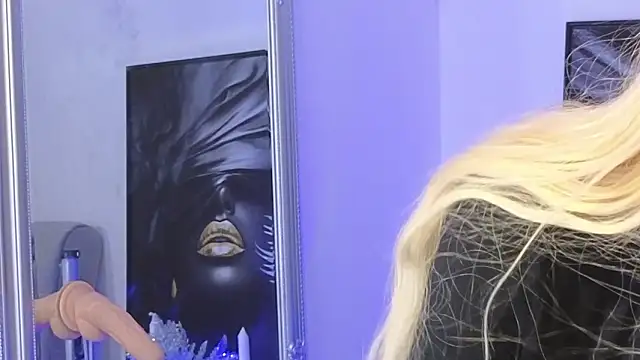 Webkamerová show KarmaArms