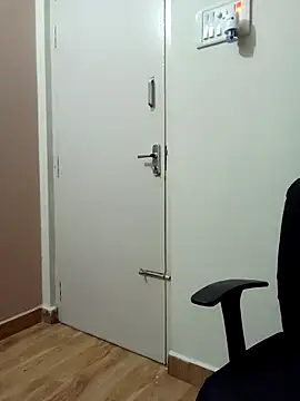 tamil_Vennila Live XXX-Chat