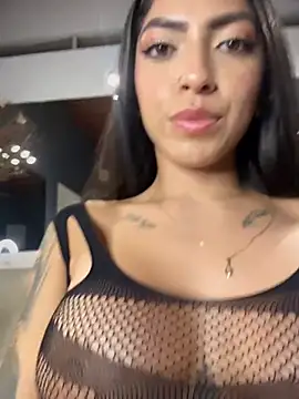 Celeste_Amber Adlı Modelin Canlı XXX Sohbeti