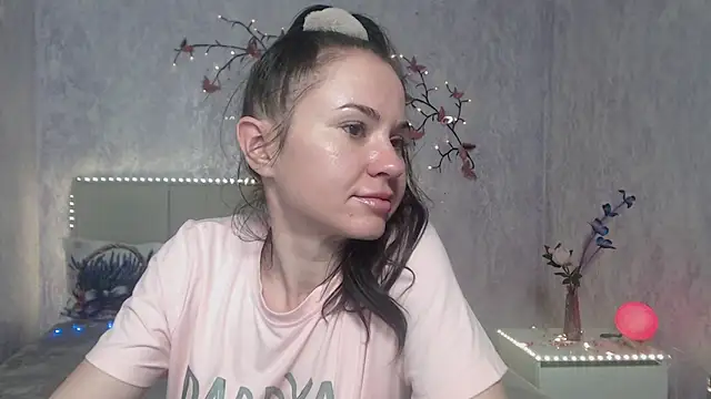 XXX chat uživo modela KaraCriegs