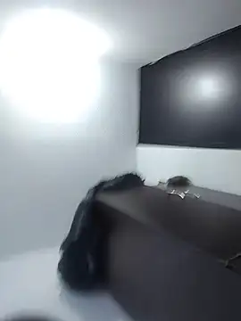 Emily_Kooperのウェブカメラショー