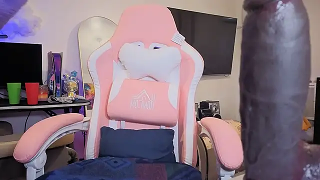 ENGLISHEMILY_69 网络视讯表演