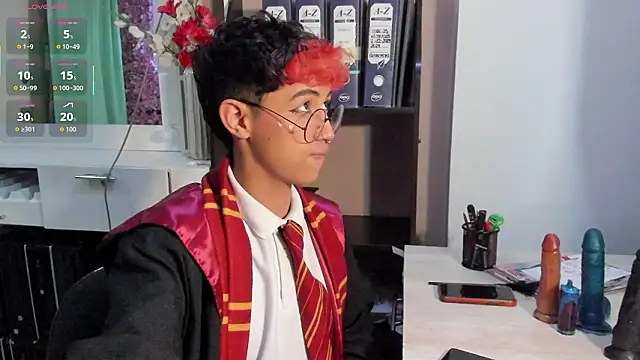 Allen_Starck Chat XXX in diretta