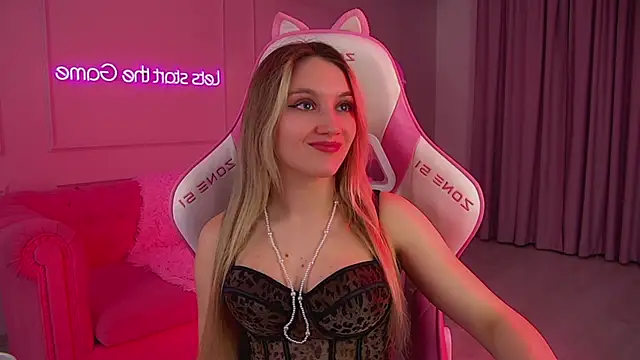 StacyEvances live XXX chat