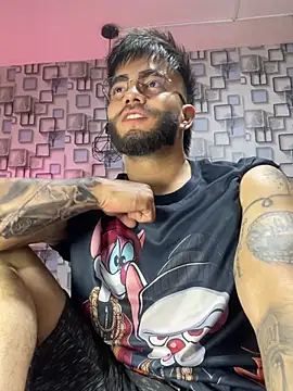 Chat +18 de King_Draven3 ao vivo