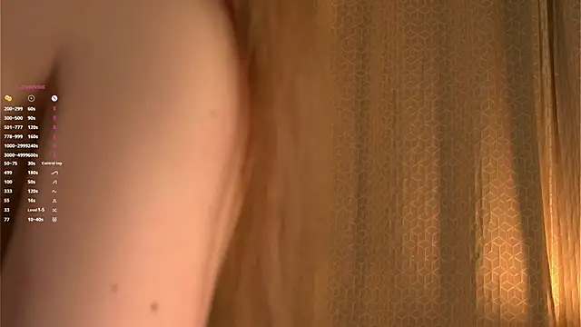 SweetSaraPie live XXX chat