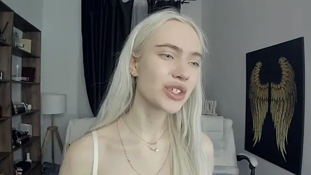 Вебкам-шоу KristalCrowner