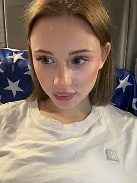 Czat XXX na żywo – Alisaa_Kisaa