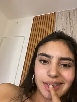 Pokazy przed kamerką – scarleth_zin