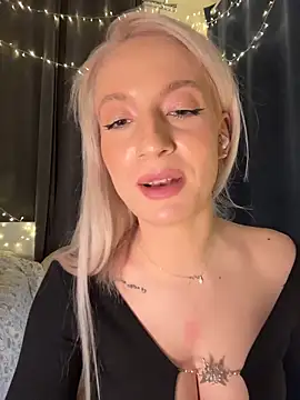 Chat XXX ao vivo de Ella_Charm