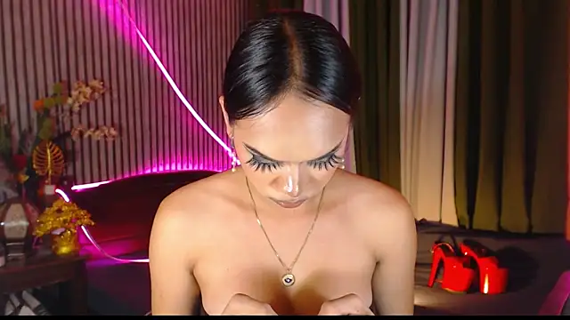 Unforgettablejulia 现场XXX聊天