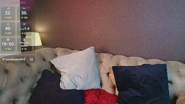 Megan__Honey 现场XXX聊天