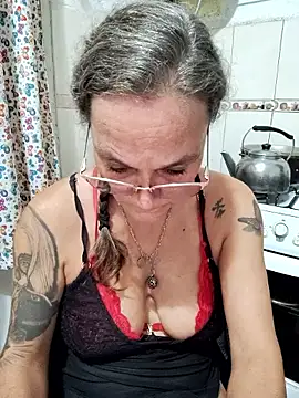 Chat XXX ao vivo de Nanybeach