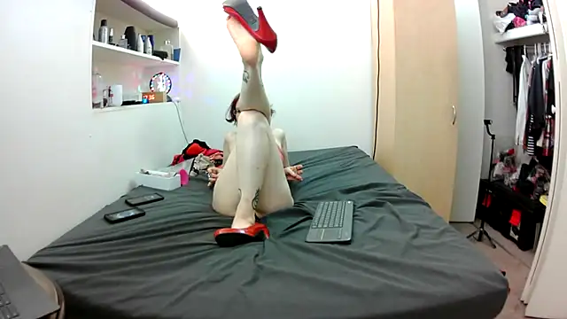 Empress_Lilith: онлайн-секс-чат