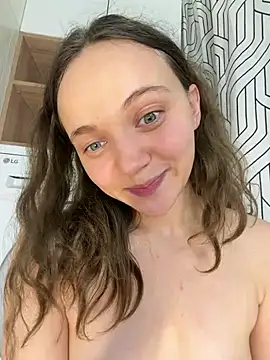 TheYourL – Live XXX-chat