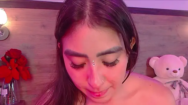 AdaaMillan 라이브 XXX 채팅