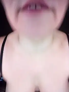 แชท XXX สดของ BigAssmom_1