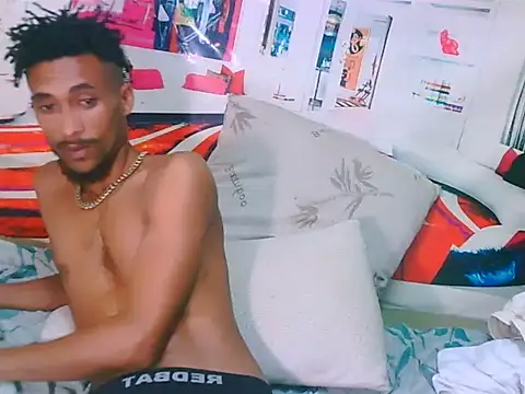 EroticPoison69 Adlı Modelin Canlı XXX Sohbeti