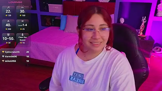 Chat +18 de littlee_red ao vivo