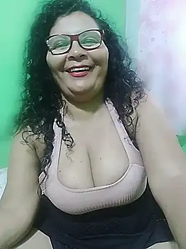 Amarantha25のライブXXXチャット