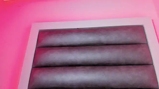 Онлайн чат XXX adhalee_js