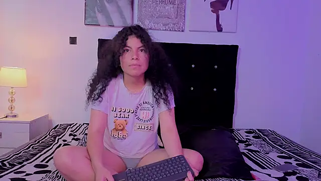 دردشة Zoe-yanin الجنسية المباشرة