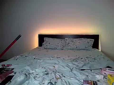 Chatroom XXX en direct de JessicaShorty4U