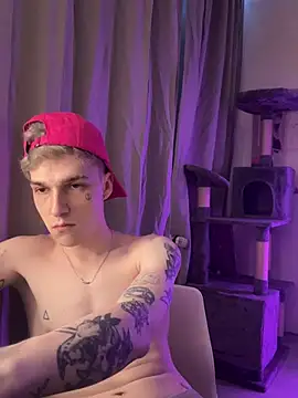 davesinner: онлайн-секс-чат