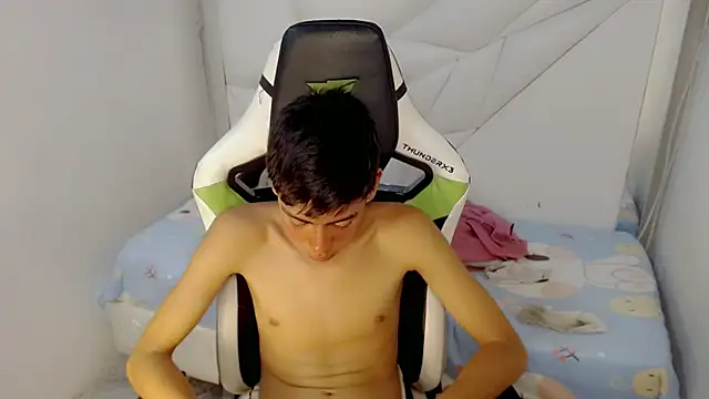 Liarr_: онлайн-секс-чат