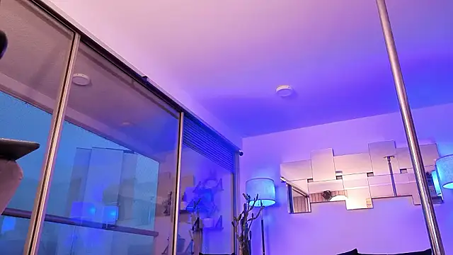 Chat XXX ao vivo de mandi4pole_