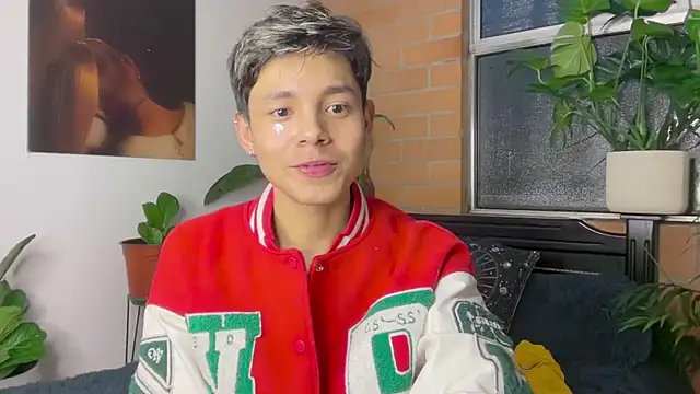 Andy_Belier23 élő XXX-chatje