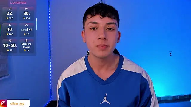 oliver_kyy Show Webcam